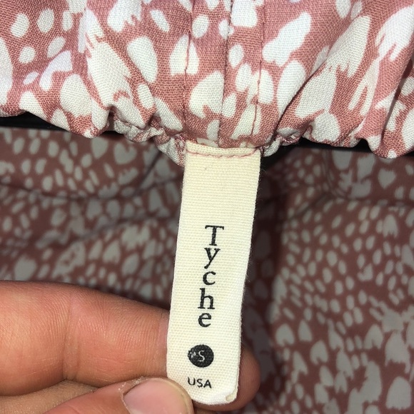 Tyche Amalfi Slanted Hem Jumpsuit size small blush color summer speckled dress​​ - Picture 15 of 16